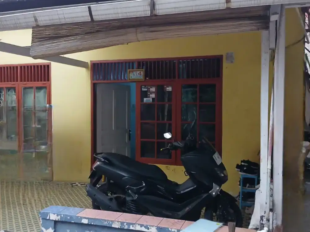 Rumah strategis dijual dekat ragunan cocok untuk kos2 an