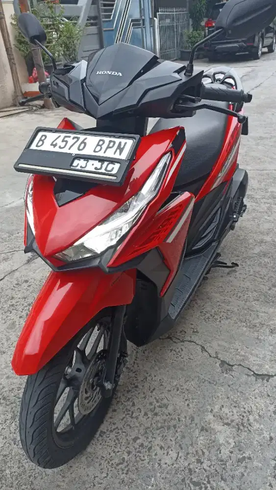 Honda Vario 125 LED CBS ISS tahun 2018.