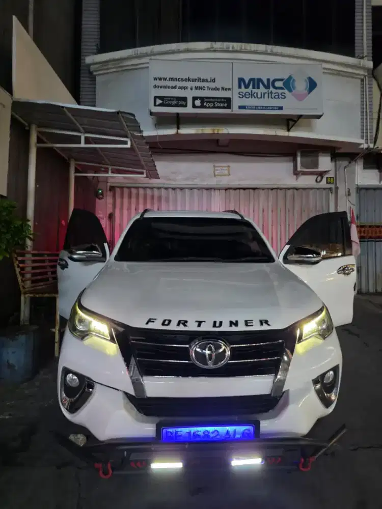 Fortuner vrz ganteng siap pakai mulus bersih