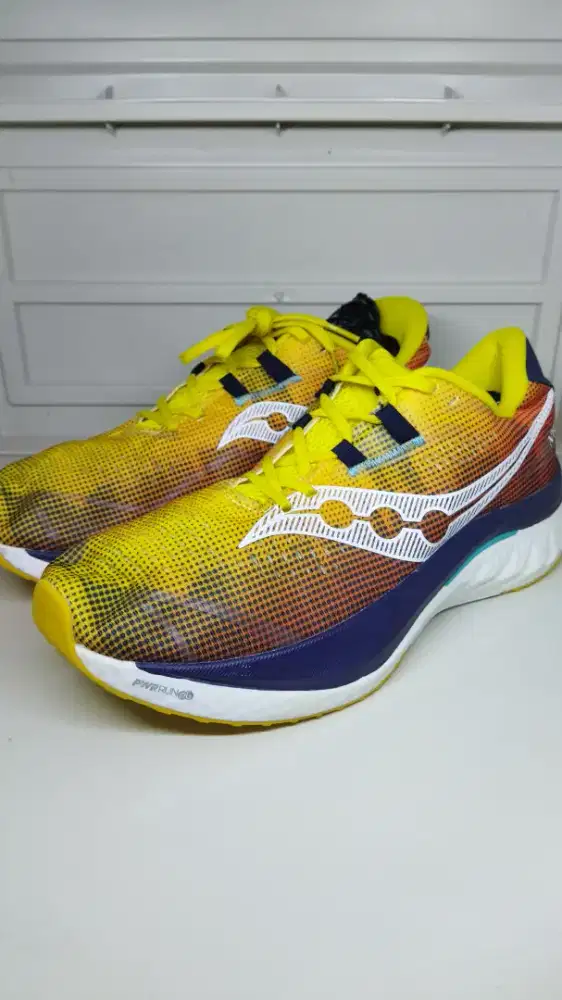 SAUCONY END0RPHIN SIZE 45