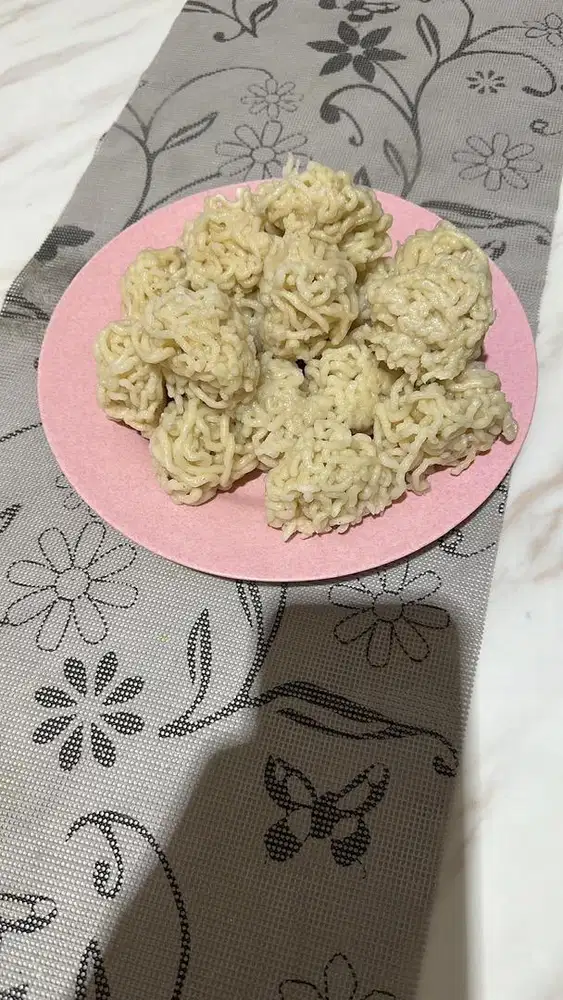 Makanan khas palembang pempek dan tekwan