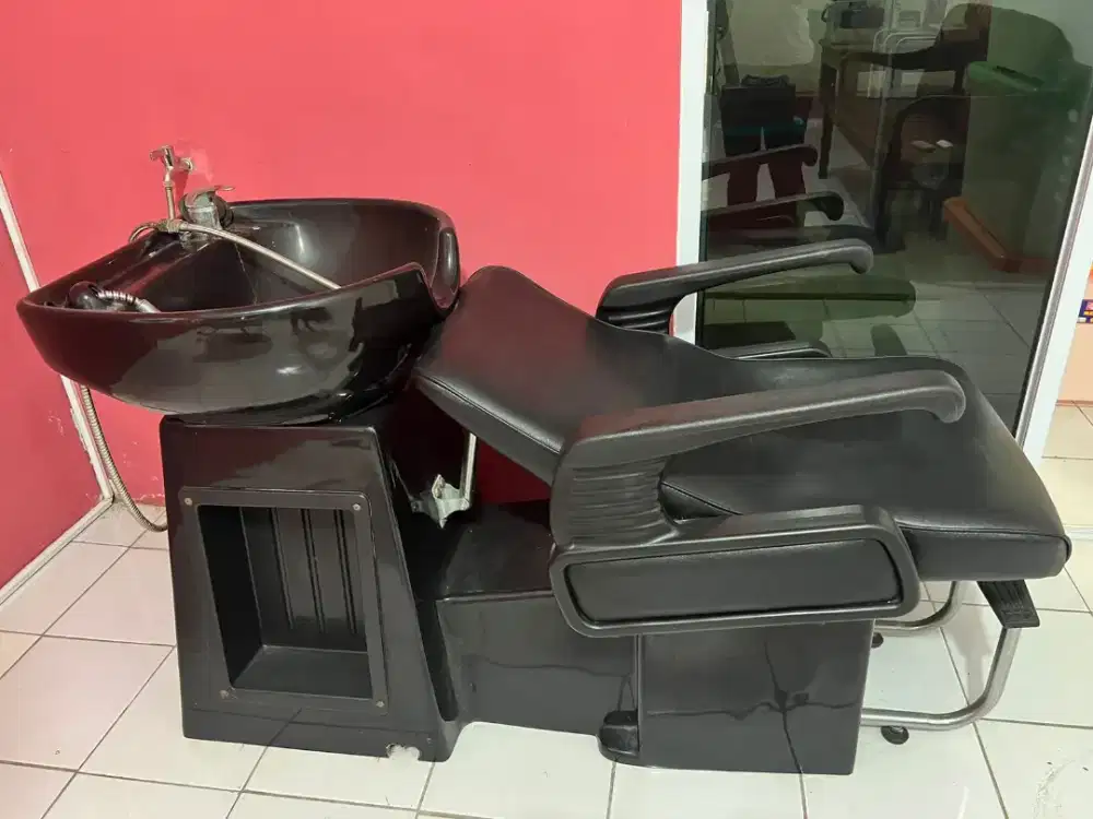 DIJUAL KURSI KERAMAS UNTUK SALON