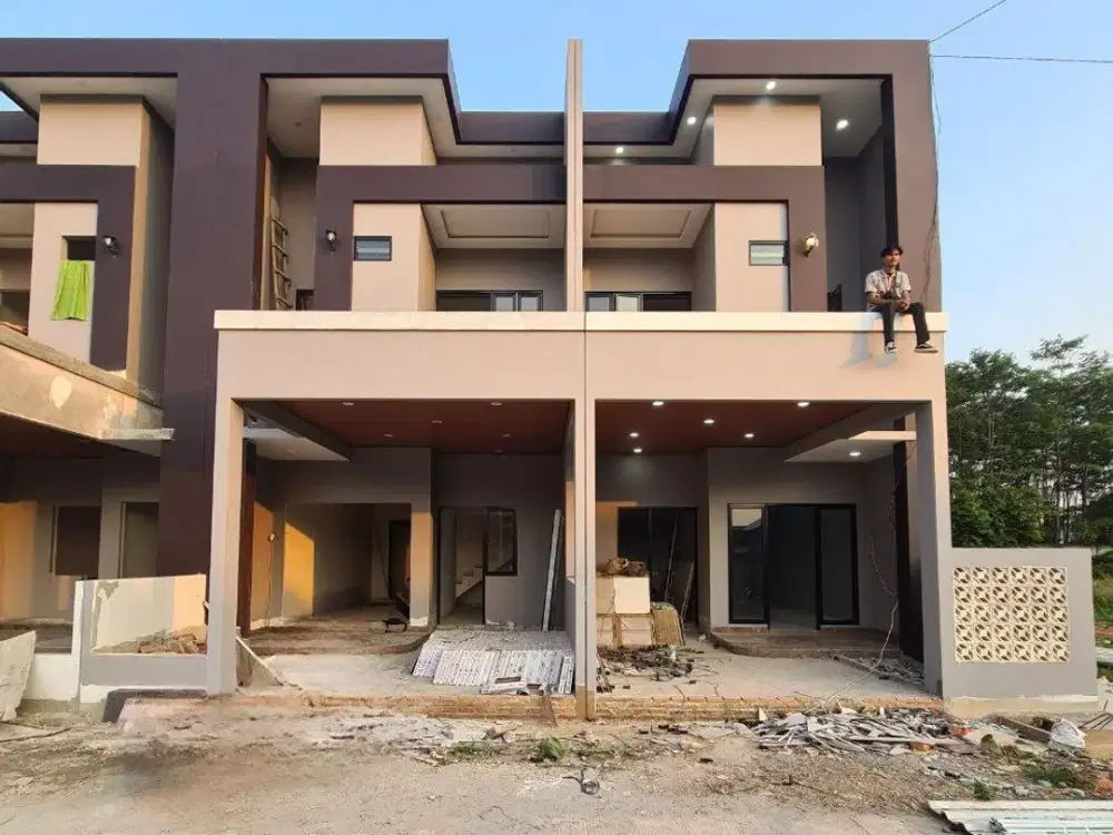 Hunian 2 lantai mewah lokasi nempel alun alun GDC depok