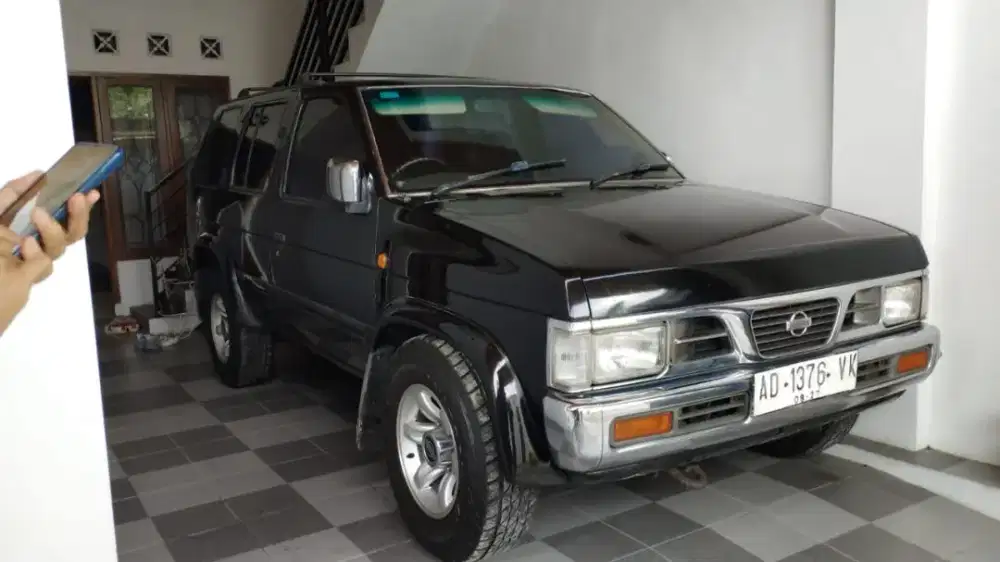 Jual NISSAN TERANO type Spirit 2.4 Bensin (terawat ex dokter wanita)