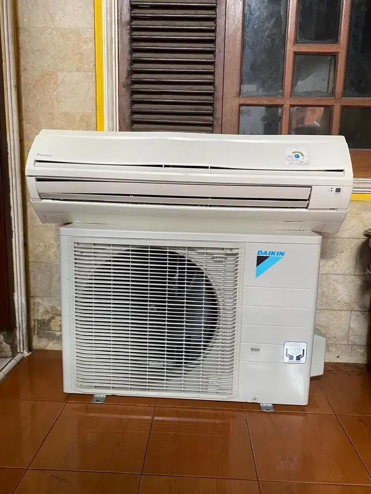 Ac daikin 2 pk r410/32 original thailand