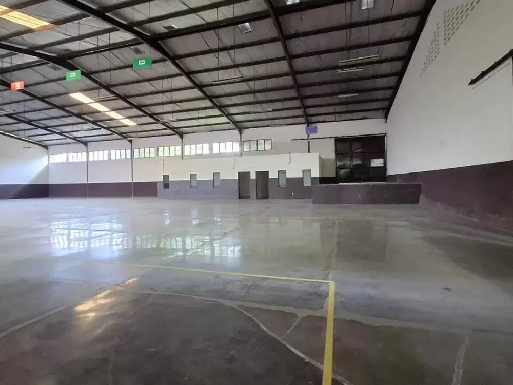 Sewa gudang bagus , produktif , lantai full epoxy