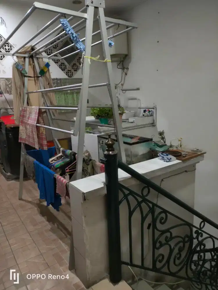 Dicari ART usia 25-35