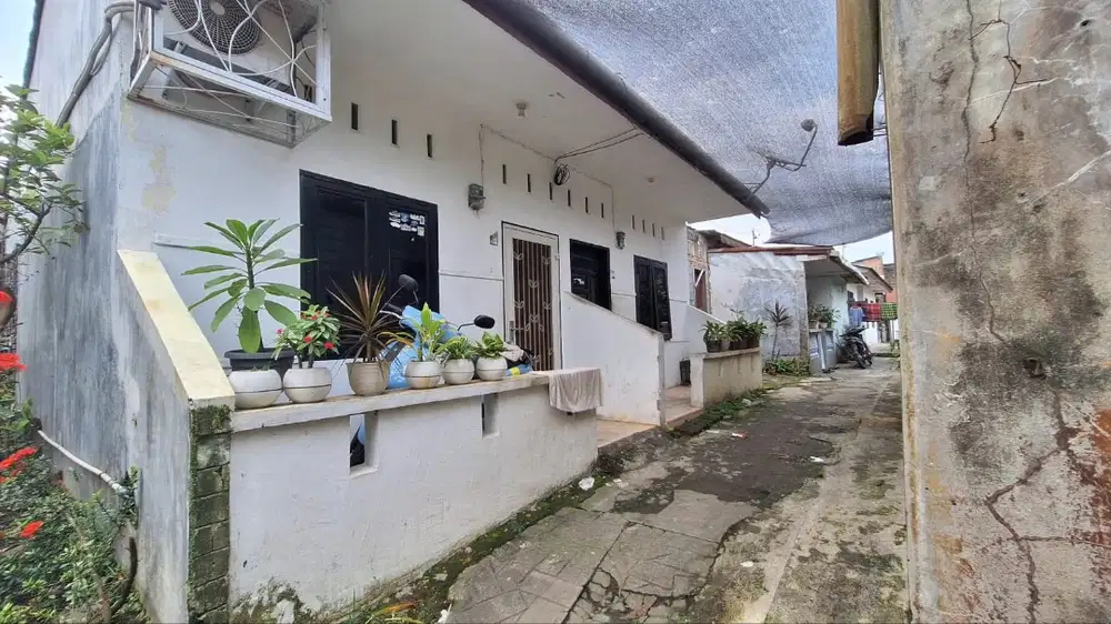 di JUAL rumah Kontrakan 3 unit (belakang kampus UMN Alwasliyah Medan)
