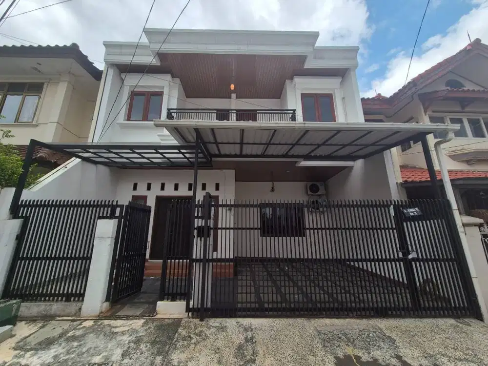 Disewakan rumah 2 lantai di Rawamangun