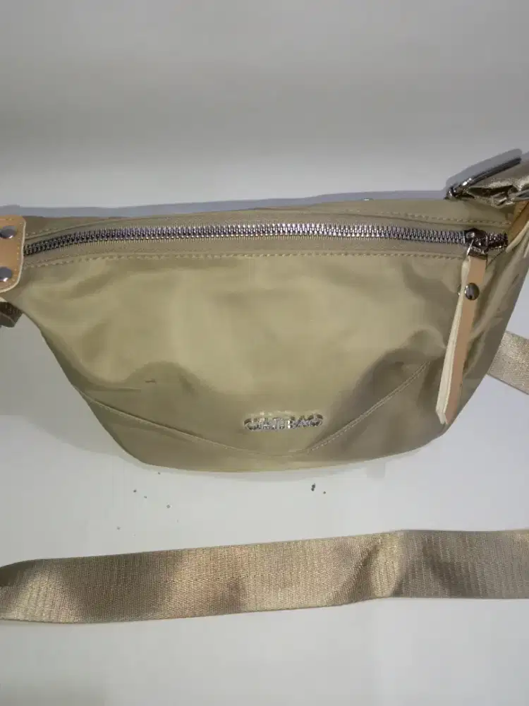 Tas Chibao warna Cream