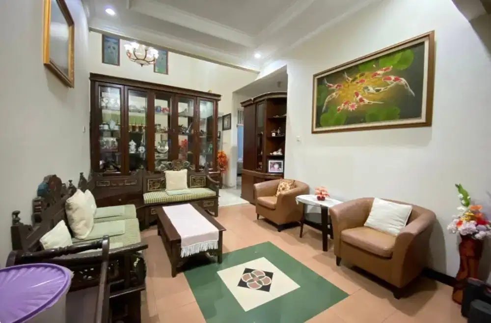 Rumah 2 lantai full Furniture