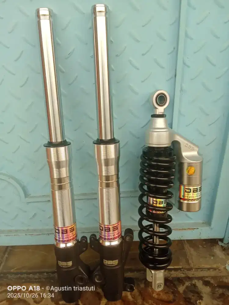 Shockbreaker Depan dan belakang tinggal pakai merek DBS