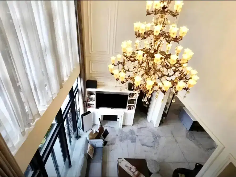 DIJUAL RUMAH MEWAH NAVAPARK FURNISH WITH SWIMMING POOL