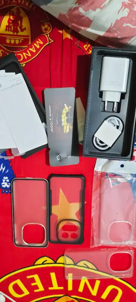 Iqoo 13 Ram 16 Rom 512 16/512 second Super Mulus No Cacat BH 99%