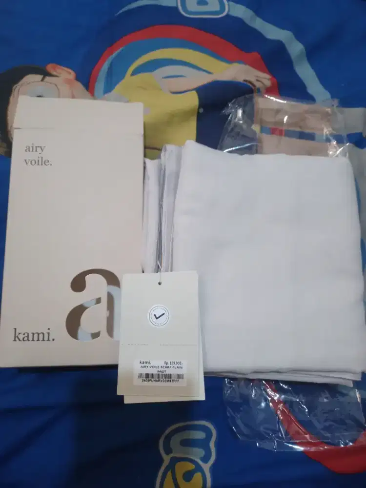 Hijab segi empat lebar