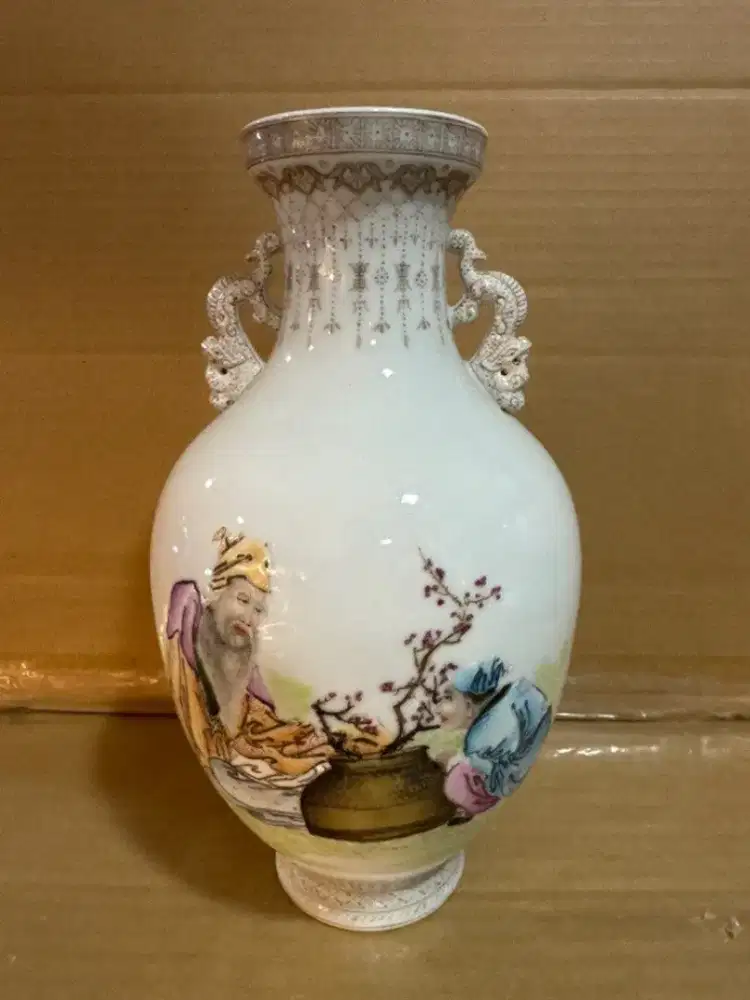 Chinese Porcelain Vase Vas Antik China Pajangan Kuno Porselen
