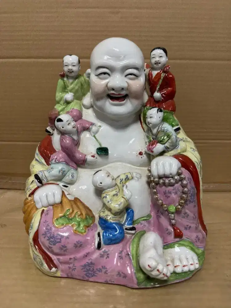 Buddha Bahagia Porcelain Figure Antik Pajangan