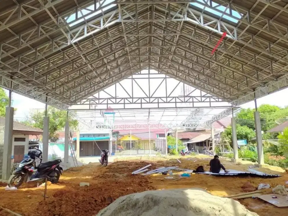 Rangka atap baja ringan