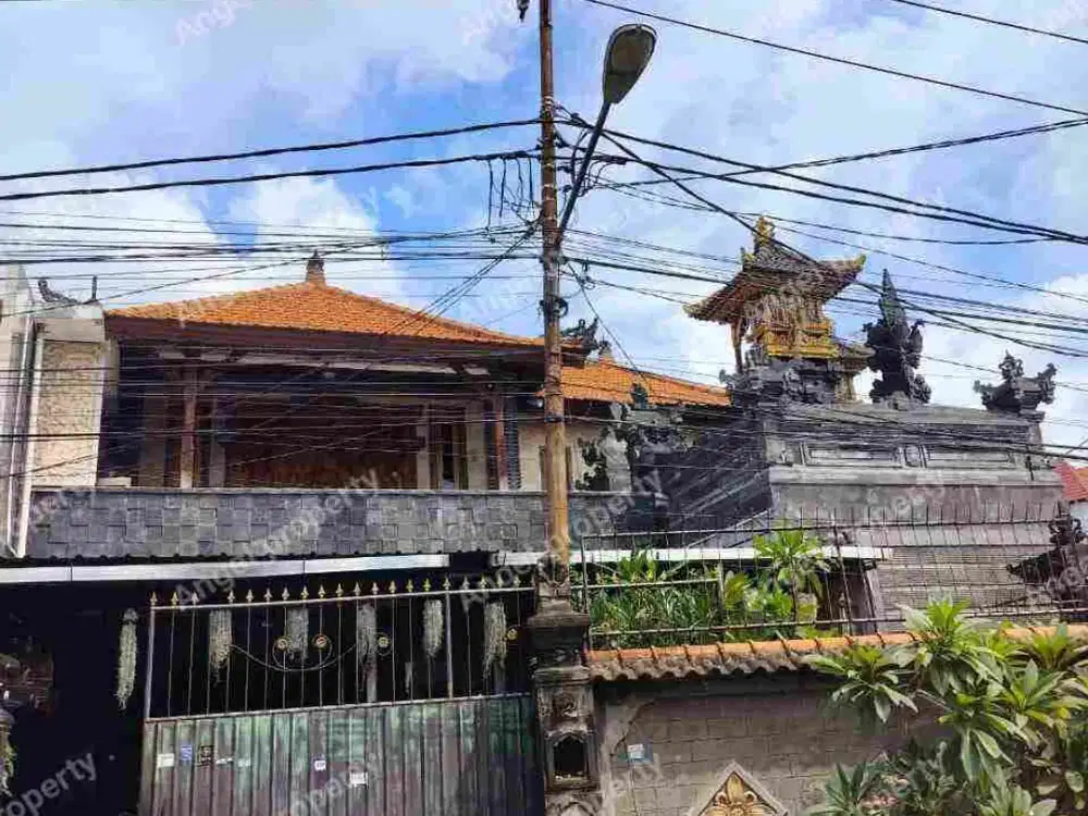 DIJUAL RUMAH JL UTAMA KEBO IWA DEKAT BALI TIVI