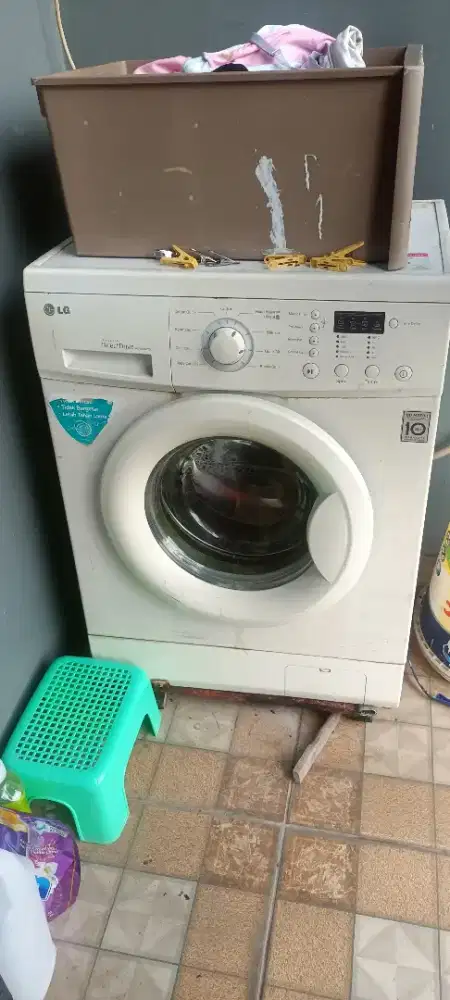 Dijual Mesincuci Front loading LG 2nd