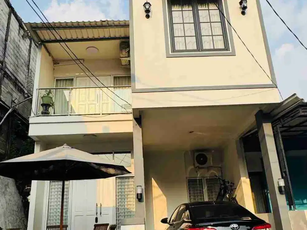 Cluster Celesta Graha Raya Bintaro Rumah 2 Lantai Fully Furnished SHM 2.5 Nego