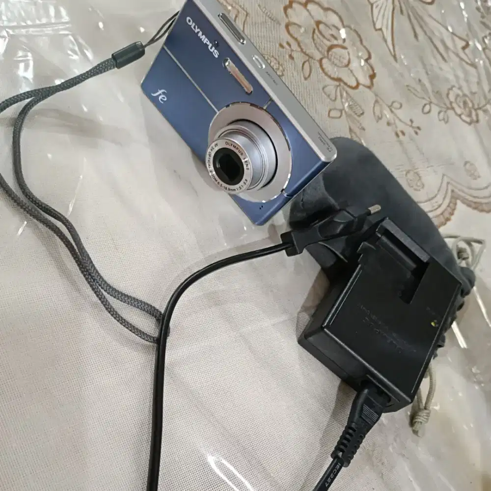 Kamera  Olympus type fe