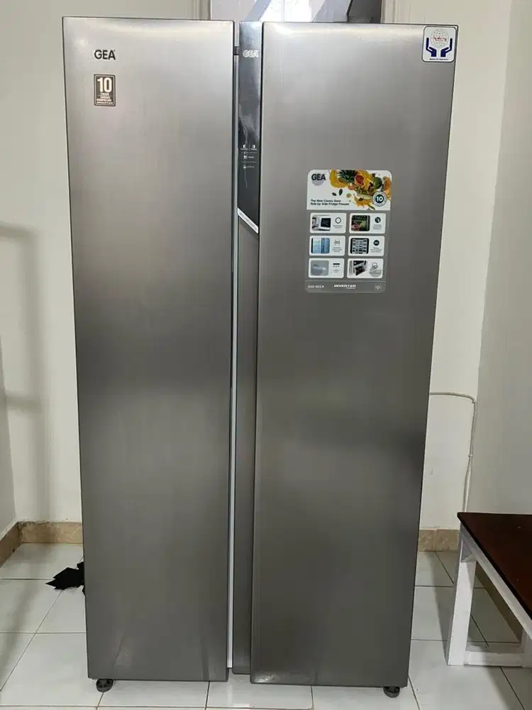 Kulkas side by side GEA