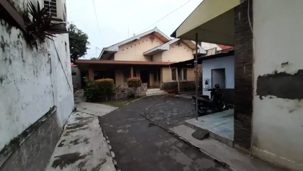 Disewakan Cocok untuk Kantor, Usaha dan Rumah di Pinggir jalan Raya!