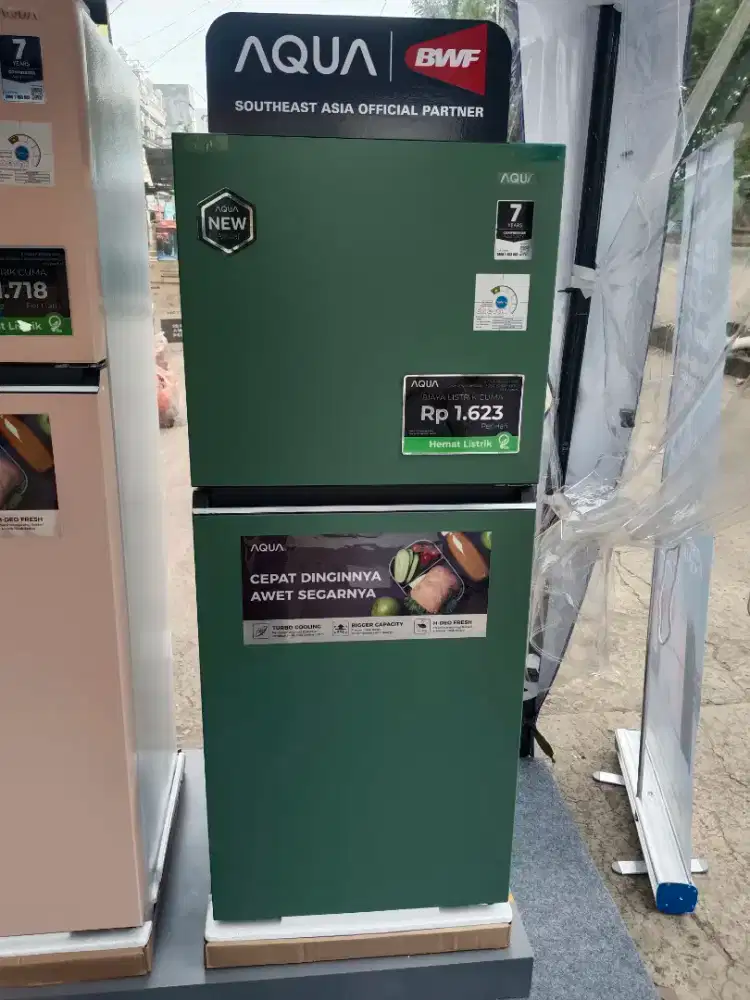Kulkas AQUA 2 pintu Matcha