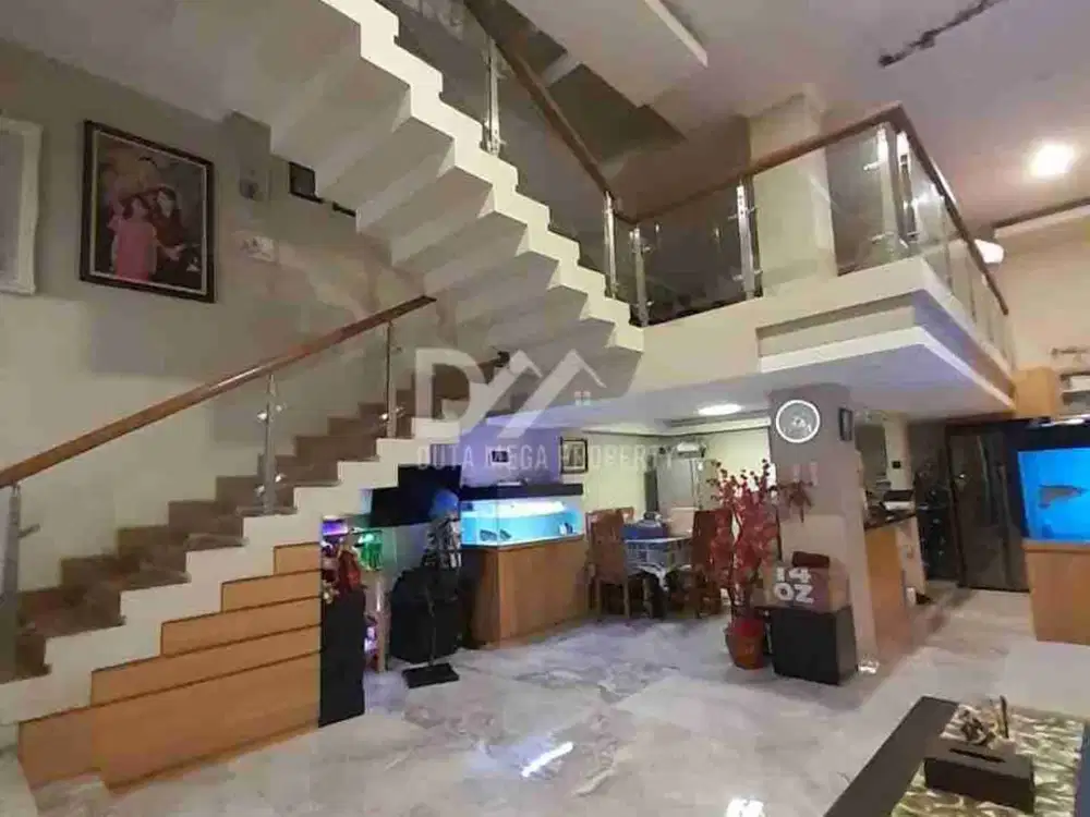 Dijual Rumah Di Graha Raya