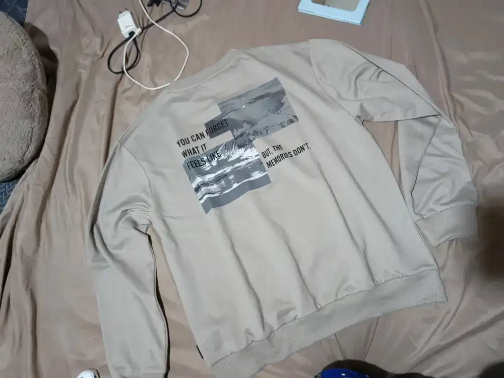 switer Nevada Ukuran L
