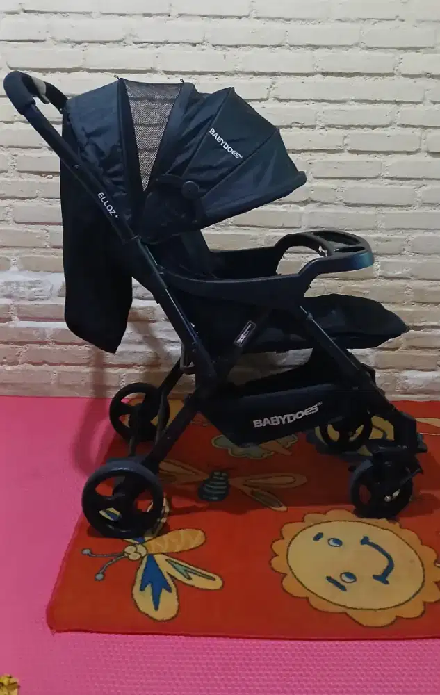 Stroller bayi Babydoes