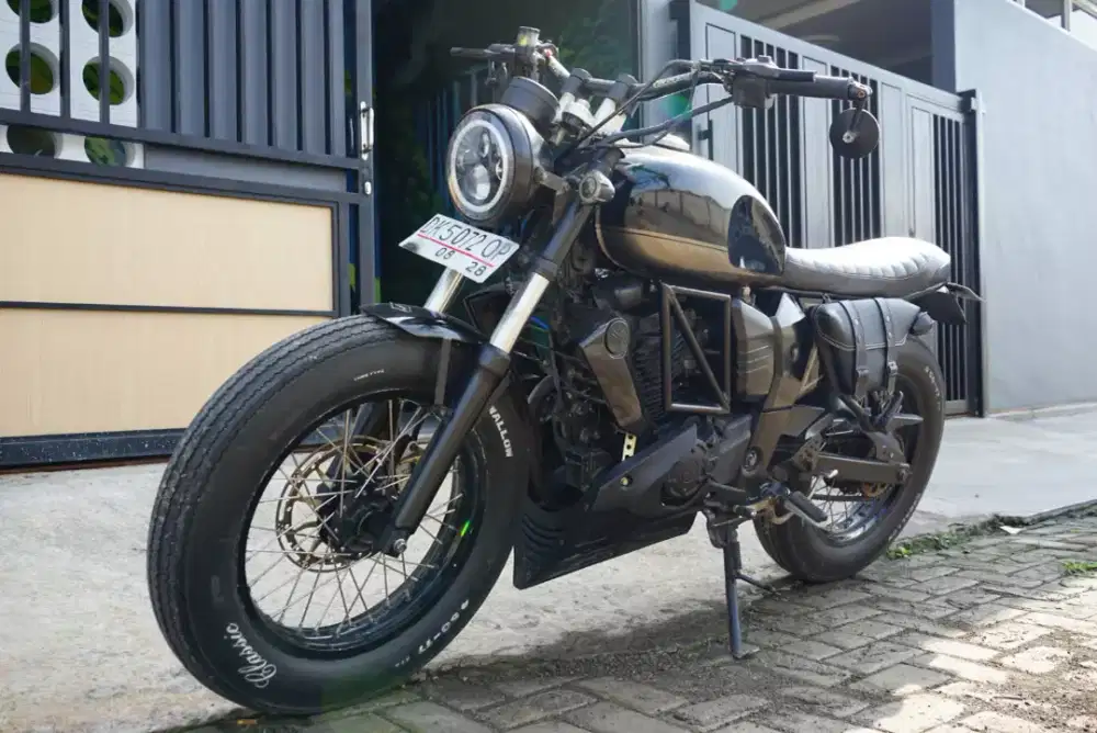 Custom Scrambler Basic Byson Bisa TT/Barter iPhone
