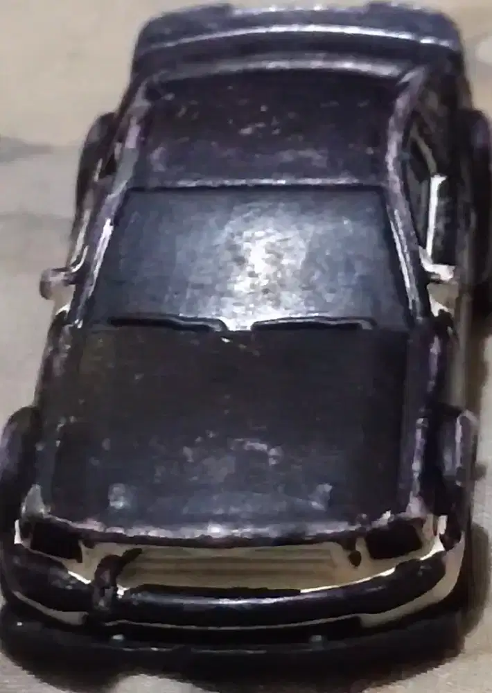 Mainan mobil bekas hotwheels