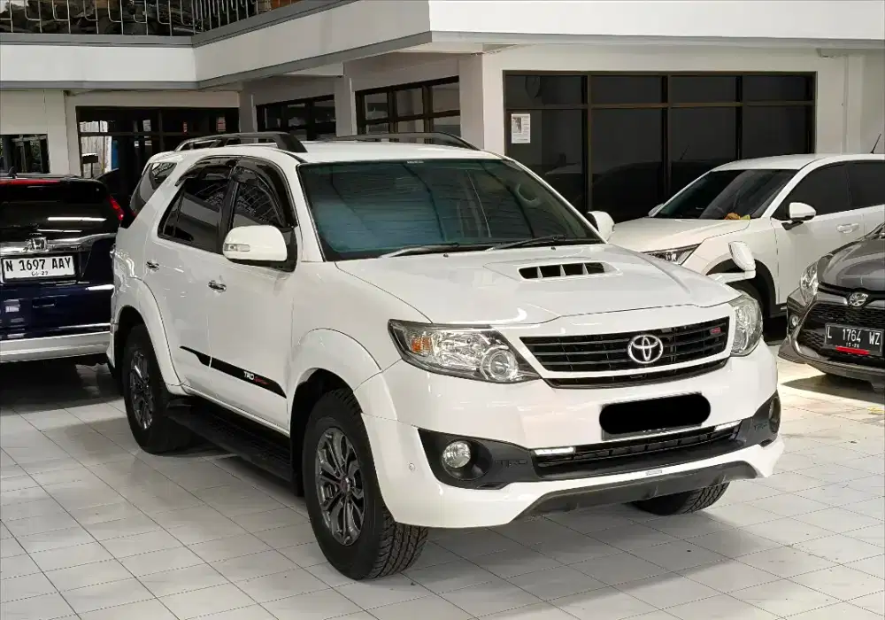 Toyota Fortuner VNT TRD facelift 2015