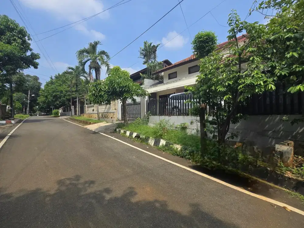 Rumah Secondary Dalam Komplek Billymoon Pondok Kelapa Jakarta Timur