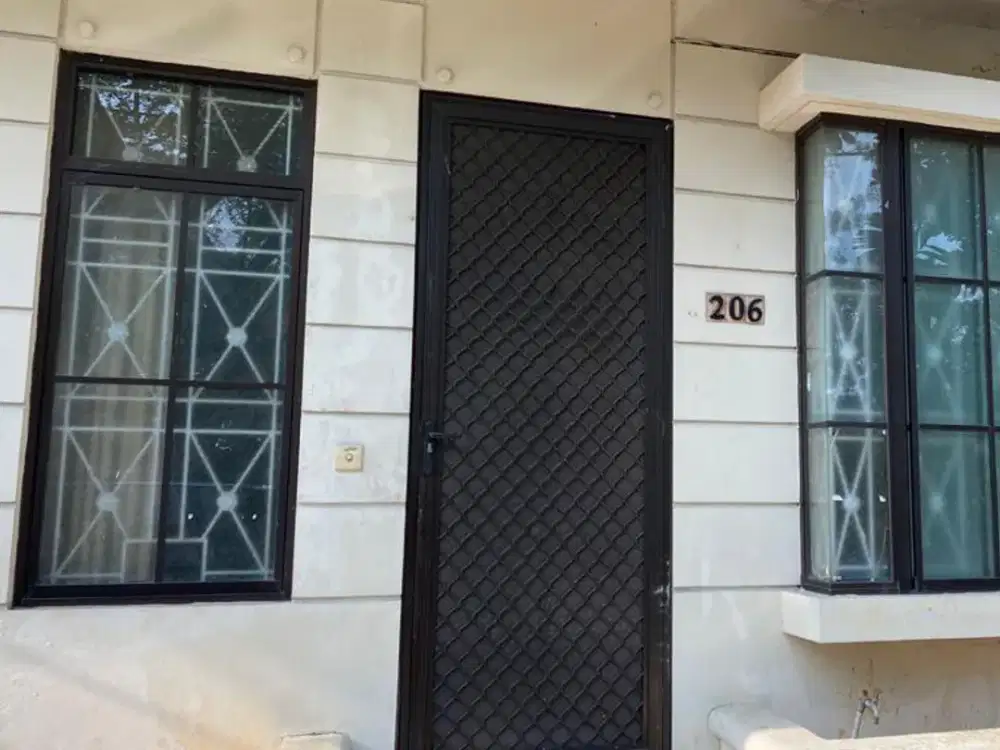 Dijual Town House Permata Hijau Lippo Karawaci 2 Kamar Tidur