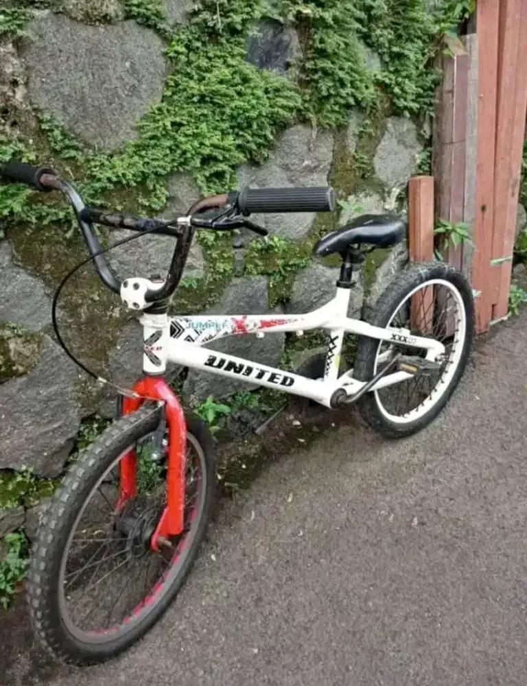 Sepeda BMX United Jumper