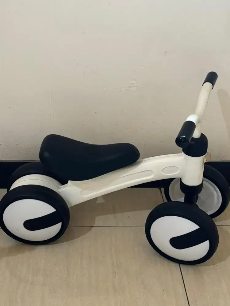 Balance bike anak