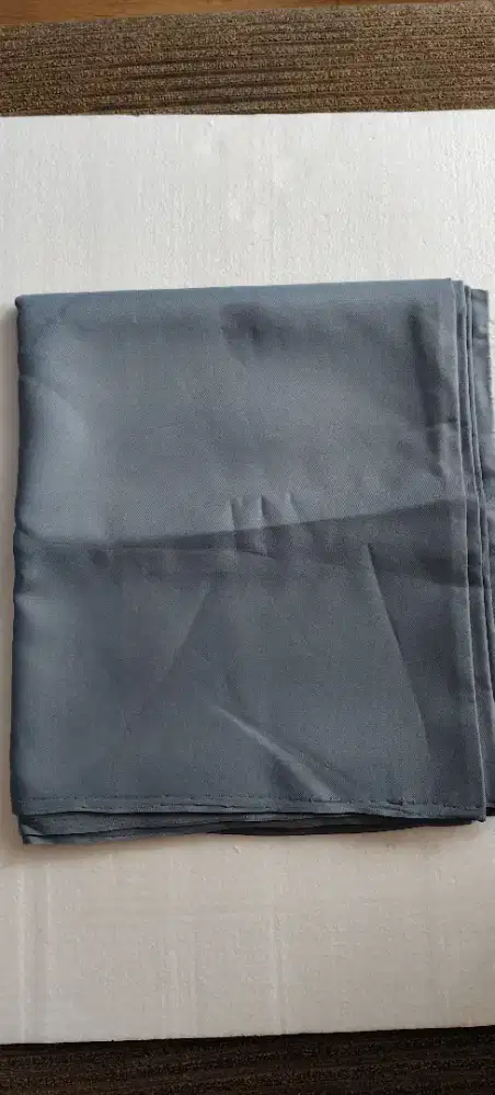 Kain Satin Duchess / Bridal Premium, Abu-Abu, 1,45 m x 2,5 m