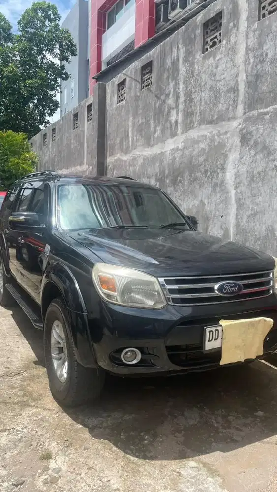 Ford Everest 2.5L 10-S MT