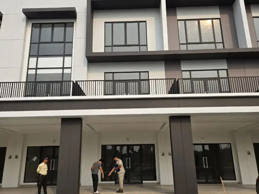 Disewakan ruko downtown drive , hadap jalan 5x16 Gading Serpong