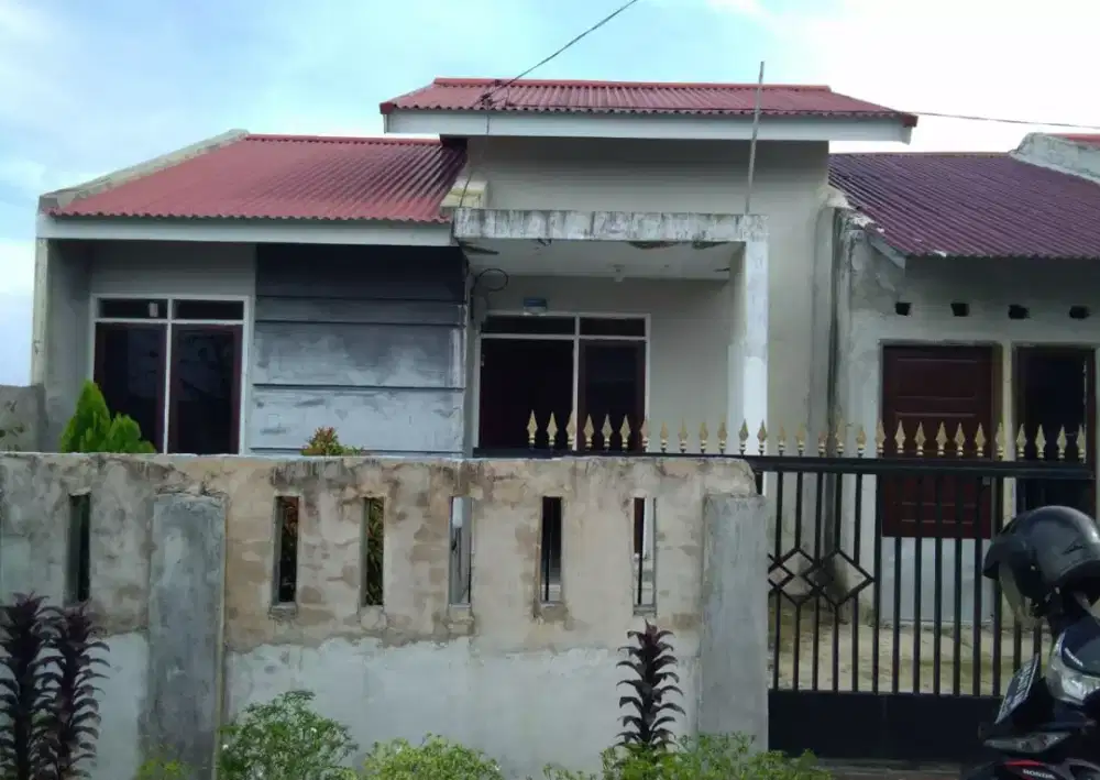 RUMAH DIJUAL CEPAT CASH ATAU TAKE OVER JUAL BELI