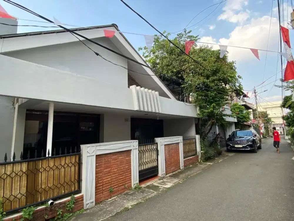 Dijual Rp 8,5 M Rumah Patal Senayan Jl Mesjid IV