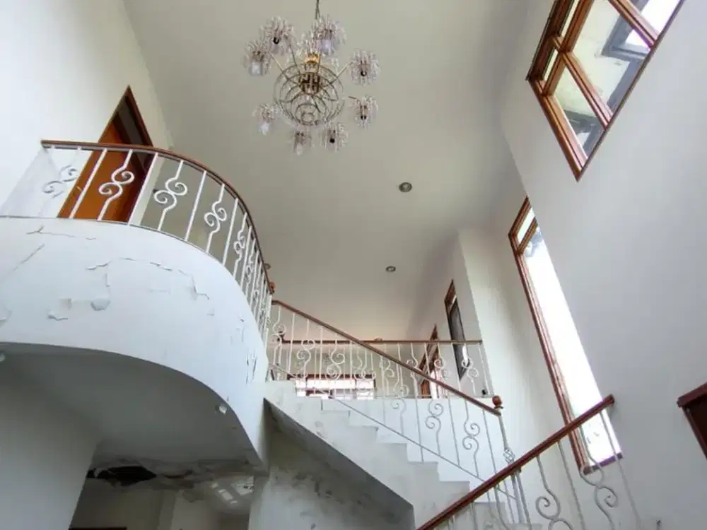 Rumah Murah siap huni 2 lantai siap huni di Dago resort Permai, Kota Bandung