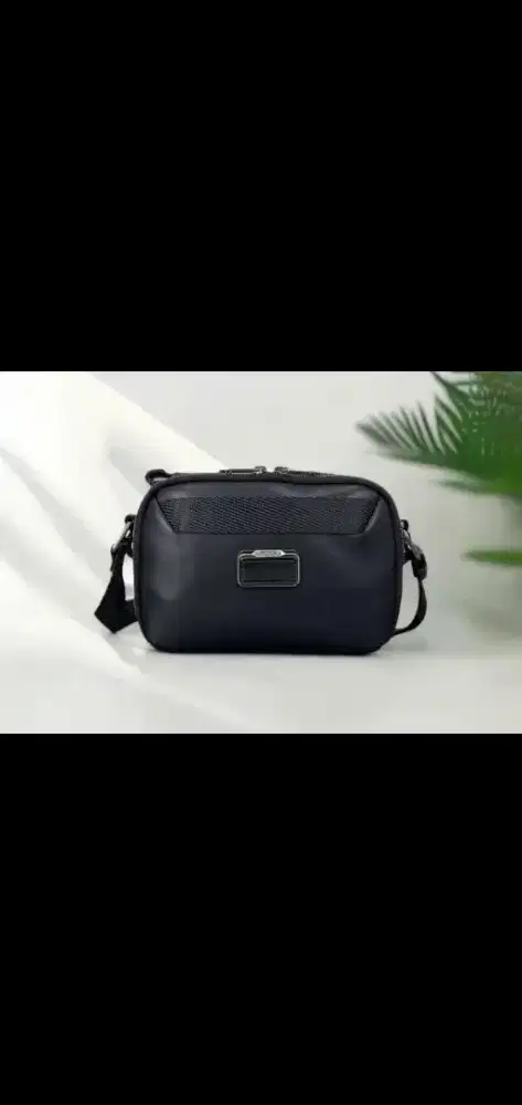 Tas selempang dan koper