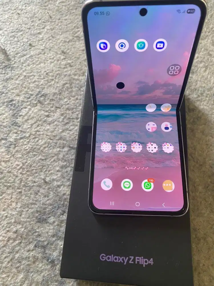 Samsung Galaxy Z Flip 4 128 GB/ 8 GB Second