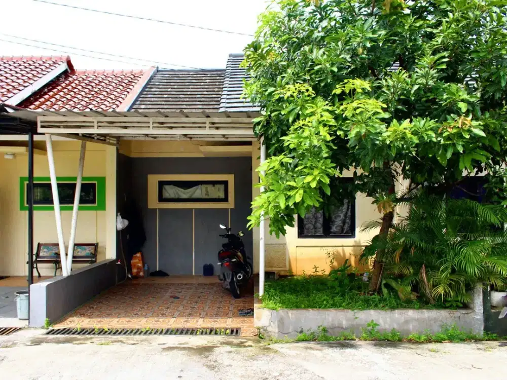 Rumah Strategis di Depok 9 Menit ke Alia Hospital Bebas Banjir J-18124