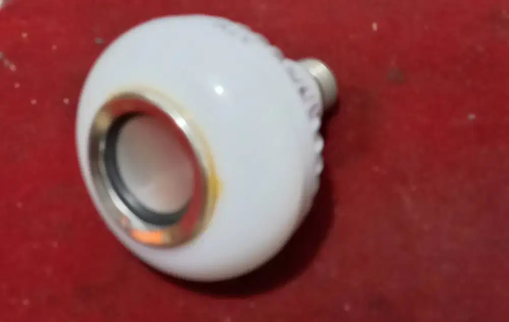 Speaker Bluetooth bentuk lampu,Suara bagus,Fungsi Normal,murah,NET.
