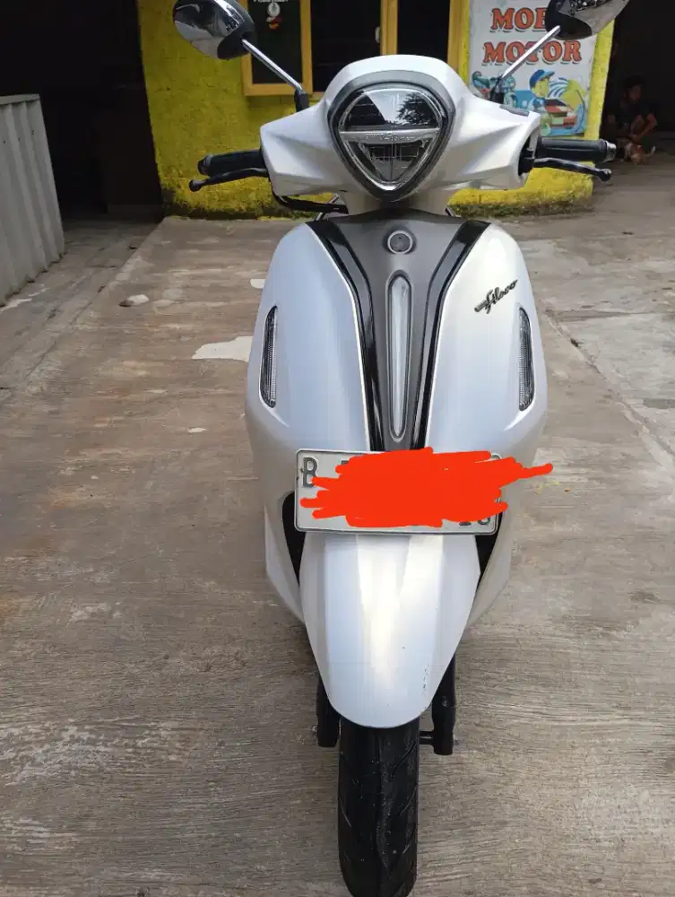 Dijual Yamaha Grand Filano Lux